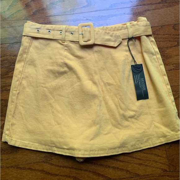 Versona Orange Skort Size 12 NWT - Picture 1 of 3